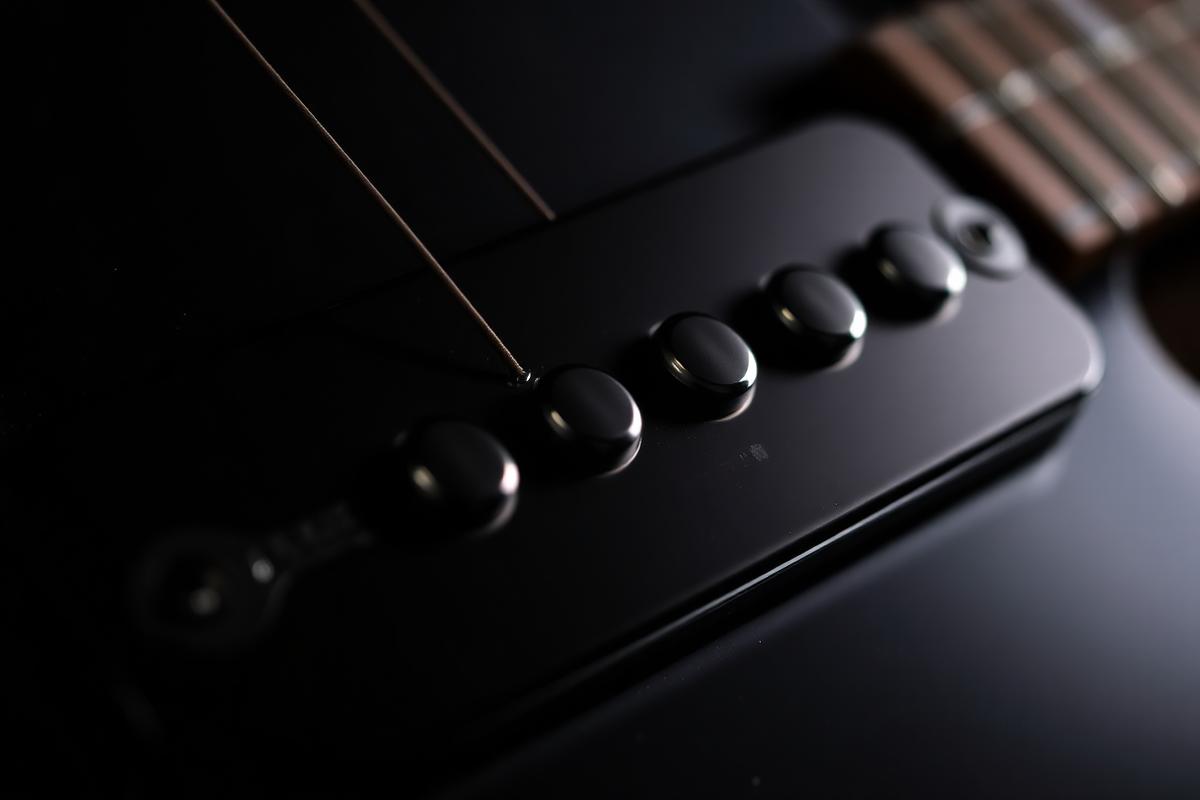 Humbuckers vs. Single-Coils: Which Pickup Is Right for You?